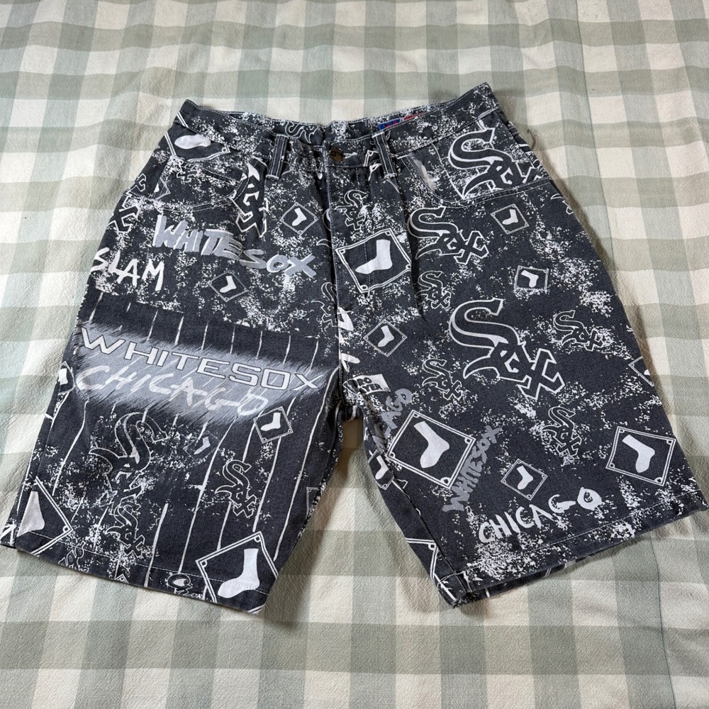 Vintage 90's Pro Player Chicago White Sox All Over Print Denim Shorts Mens Large